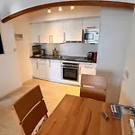 Haus Pia Executive * 프리드리히스하펜
