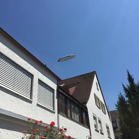 Haus Pia Executive * Friedrichshafen